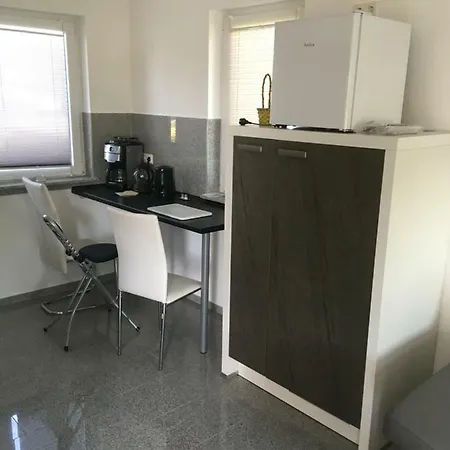 Idyllische Ferienwohnung Am Scharmutzelsee Lejlighed *